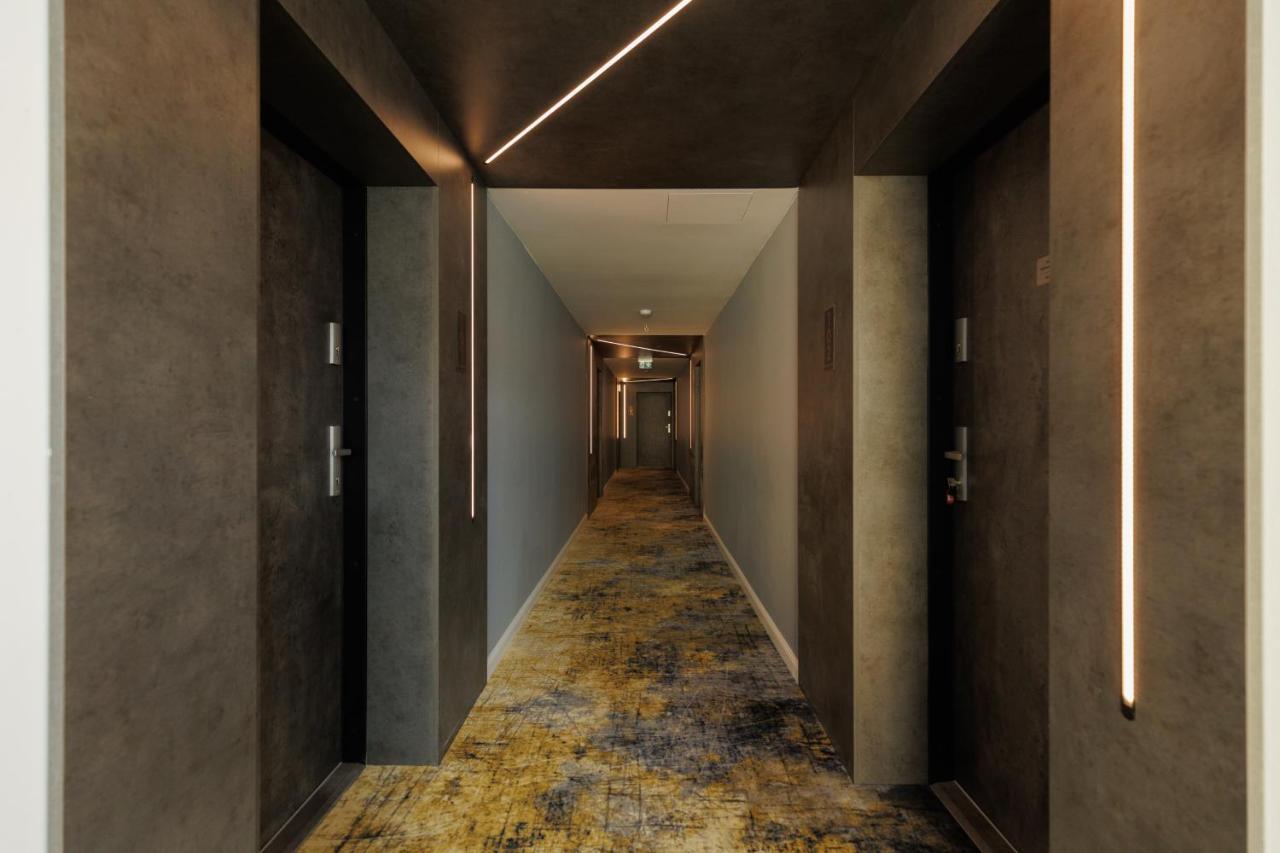 Villa Bauhaus Wellness Apartman Шиофок Экстерьер фото